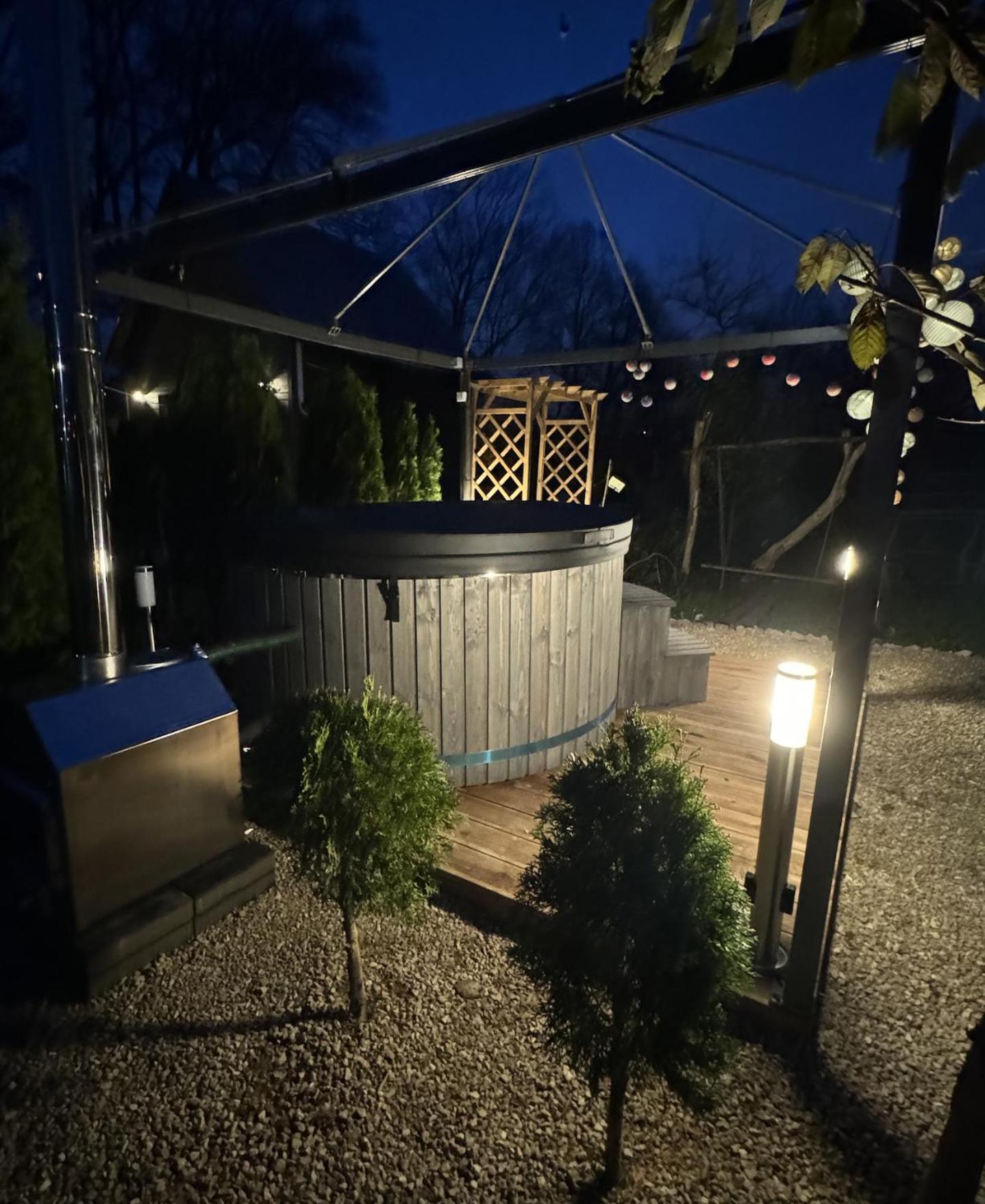 فيلا Amazing Little House On An Island With Garden ريغا المظهر الخارجي الصورة